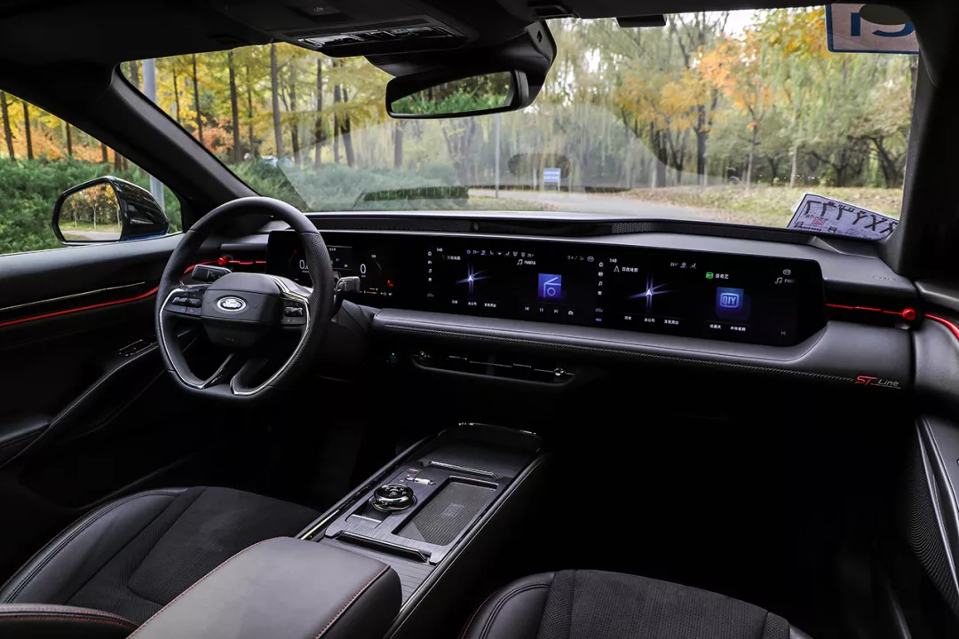 238马力+8AT！颜值不输宝马X4，这辆SUV福特EVOS本月上市