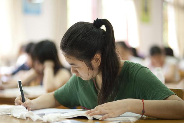 广西高考出现锦鲤，556分捡漏上海交通大学，这志愿填得颇有技巧