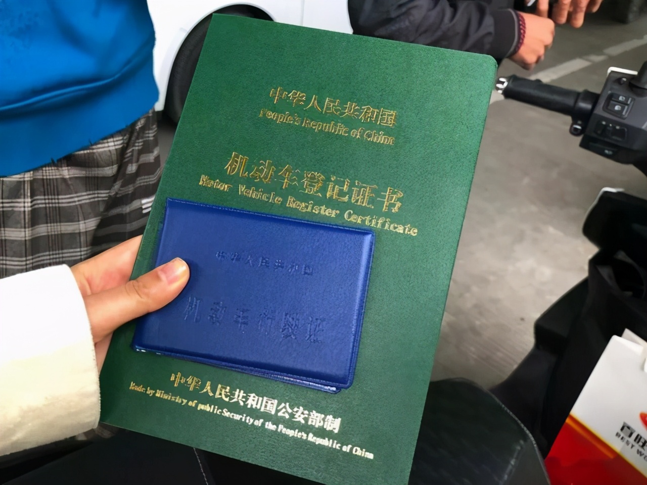 驾驶证上的照片有具体要求吗，看这4点