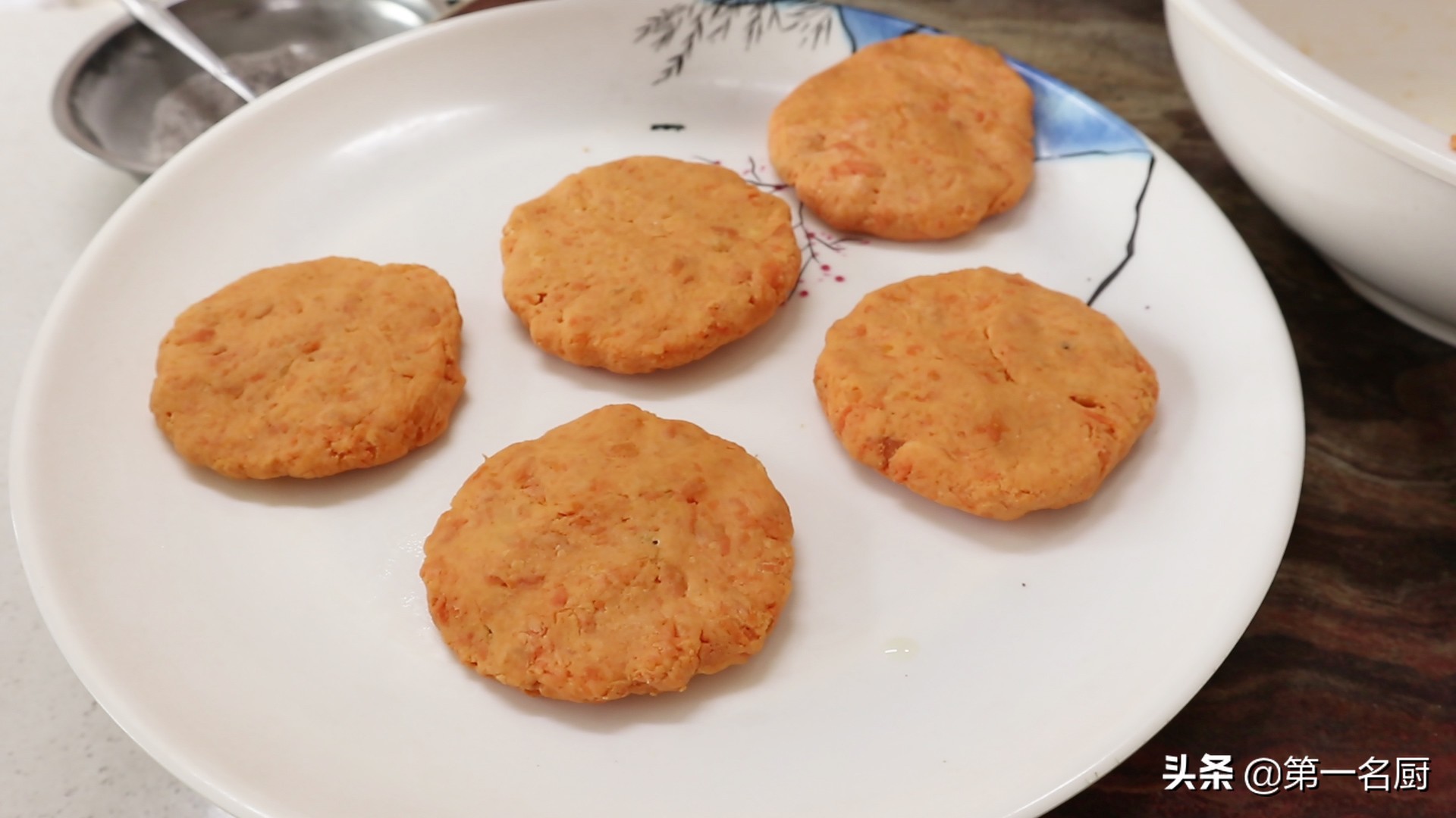 紅薯餅怎么做好吃又簡單,紅薯餅怎么做好吃又簡單視頻
