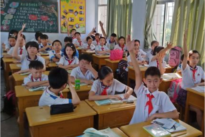 公立学校和私立学校哪个更好？不是有钱没钱，而是有其他的原因