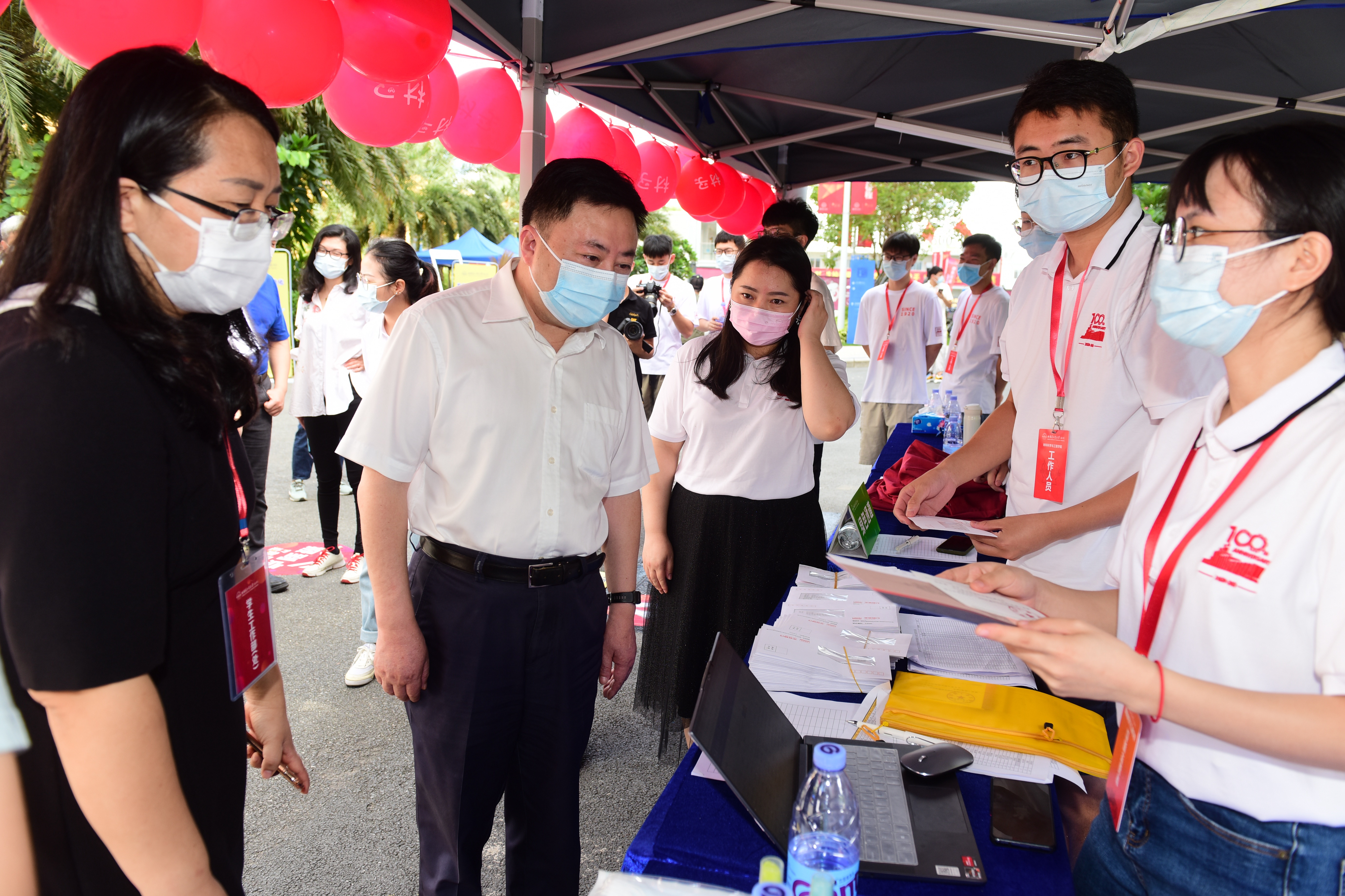 2021级研究生新生报到：你好，哈工大（深圳）