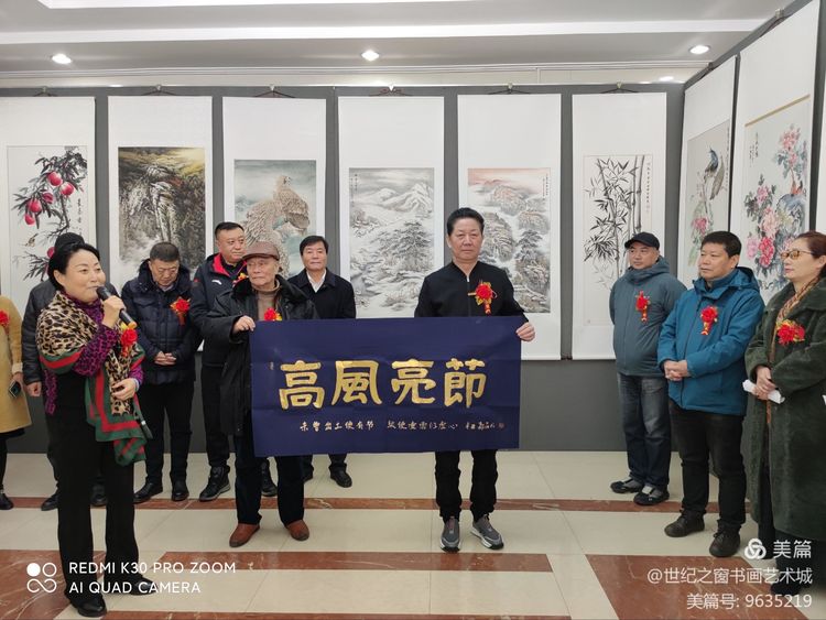 本市热点：抚顺第二届女子书画展拉开帷幕