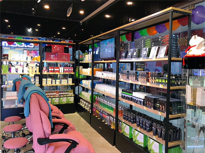 化妝品開店多少錢？加盟小資生活開店前景光明