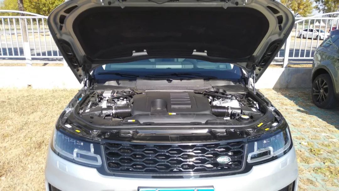 大排量也有小智慧 | 点滴试驾路虎揽胜运动版