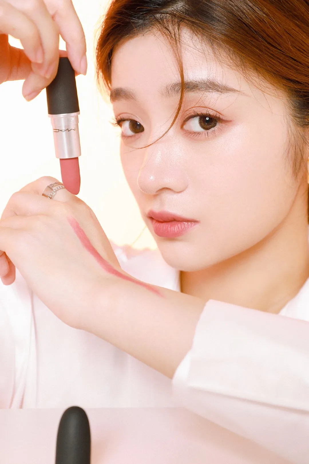 黄皮素颜都能用的5支口红，mac豆沙色绝了，你pick了吗？