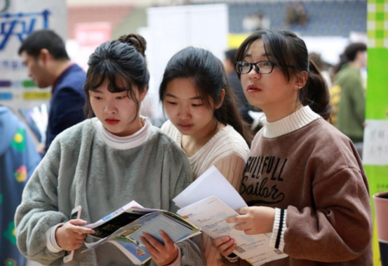 同一所大学，为什么既招“一本”又有“二本”，二者有什么区别？