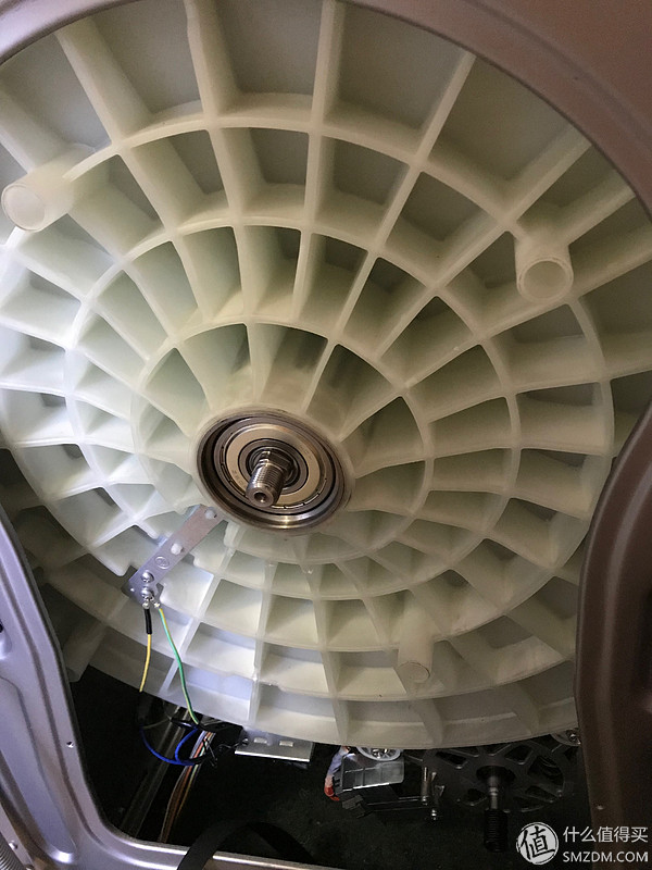 洗衣机：有容乃大 四千元10kg哪家强？松下、LG、三星对比横评