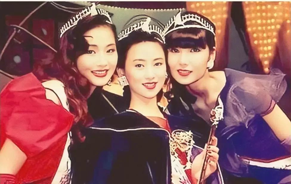 翁虹成名史揭秘：从清宫酷刑到现代影视，两段婚姻背后的传奇人生