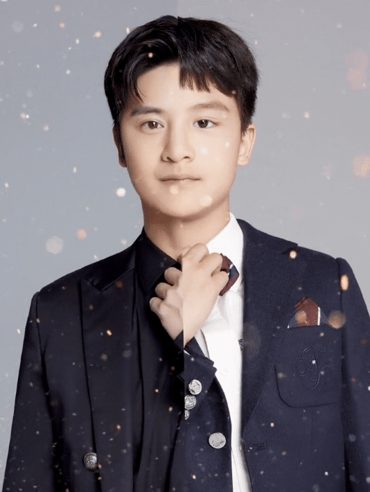 小亮仔10岁生日，田亮全家开赛车庆祝，网友却森碟森碗傻傻分不清