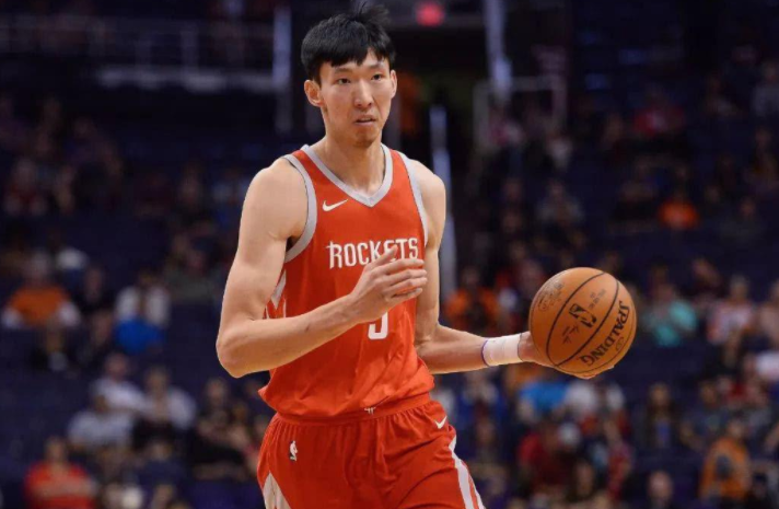 周琦为什么会落选nba(从易建联接班人到中国男篮罪人 是谁制造了周琦的悲惨人生？)