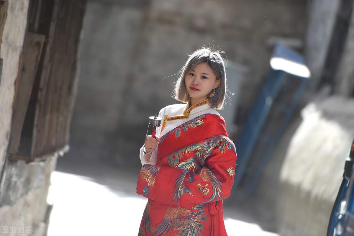 搭车去拉萨遭遇“艳遇”：旅途的爱情就像一盘散沙，走两步就散了