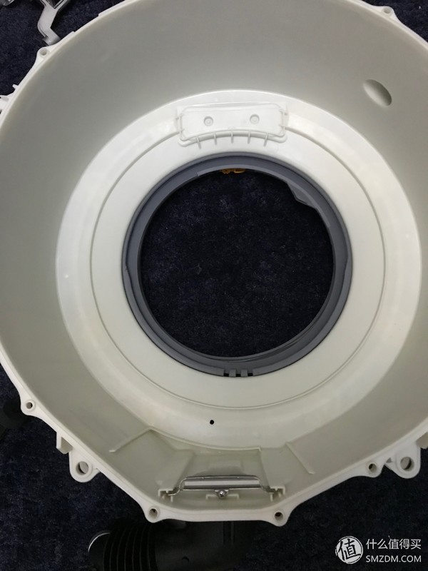 洗衣机：有容乃大 四千元10kg哪家强？松下、LG、三星对比横评