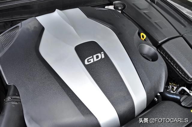 售价70万勇气过人，起亚K9 3.8L V6实拍，玩高配置却吃力不讨好