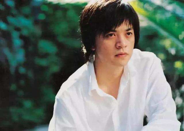 搞个清华小鲜肉，向李健示威？