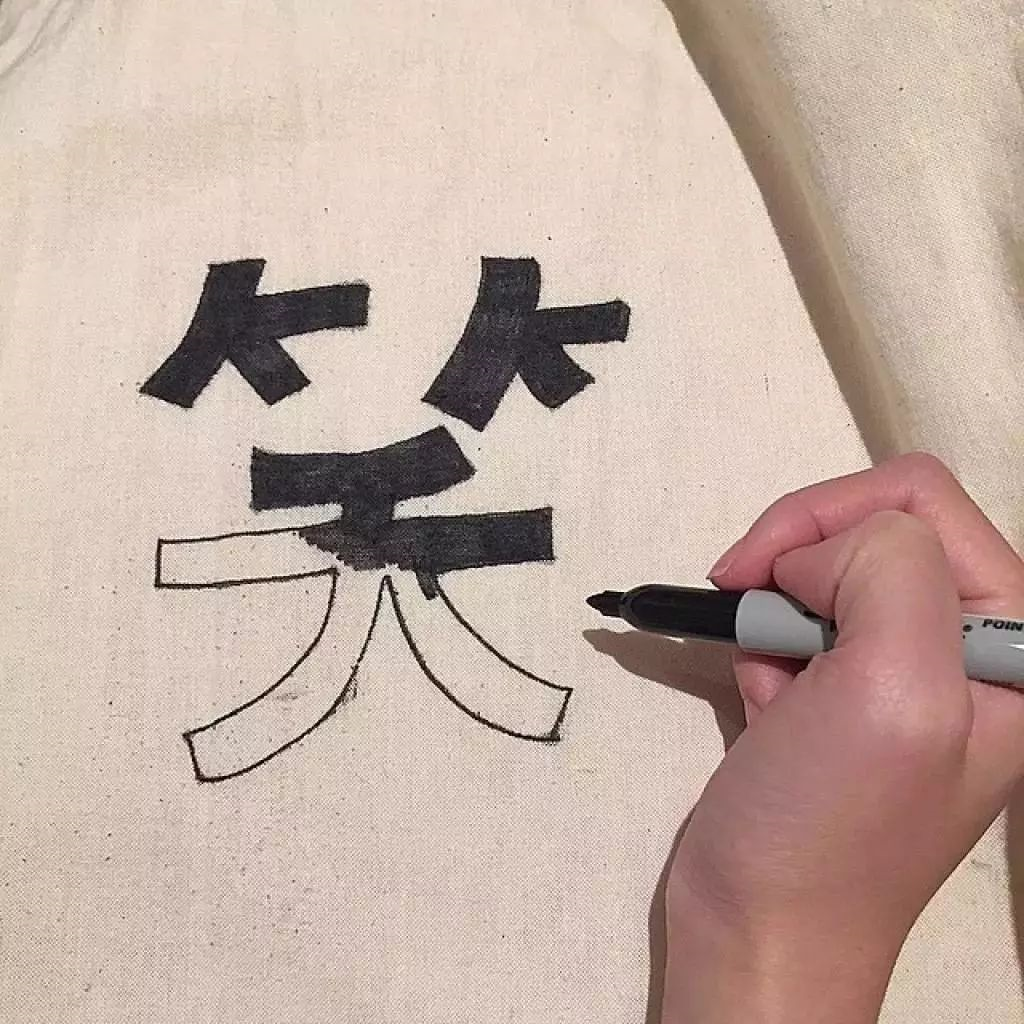 最近心事太多，压得喘不过气，只想静静。