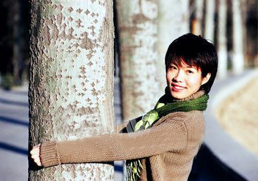 《新闻联播》美女主播宝晓峰：43岁仍未婚单身，情系家乡内蒙古