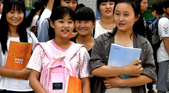 分到普通班的学生不要怕，制定好学习计划表，有希望逆袭重点大学