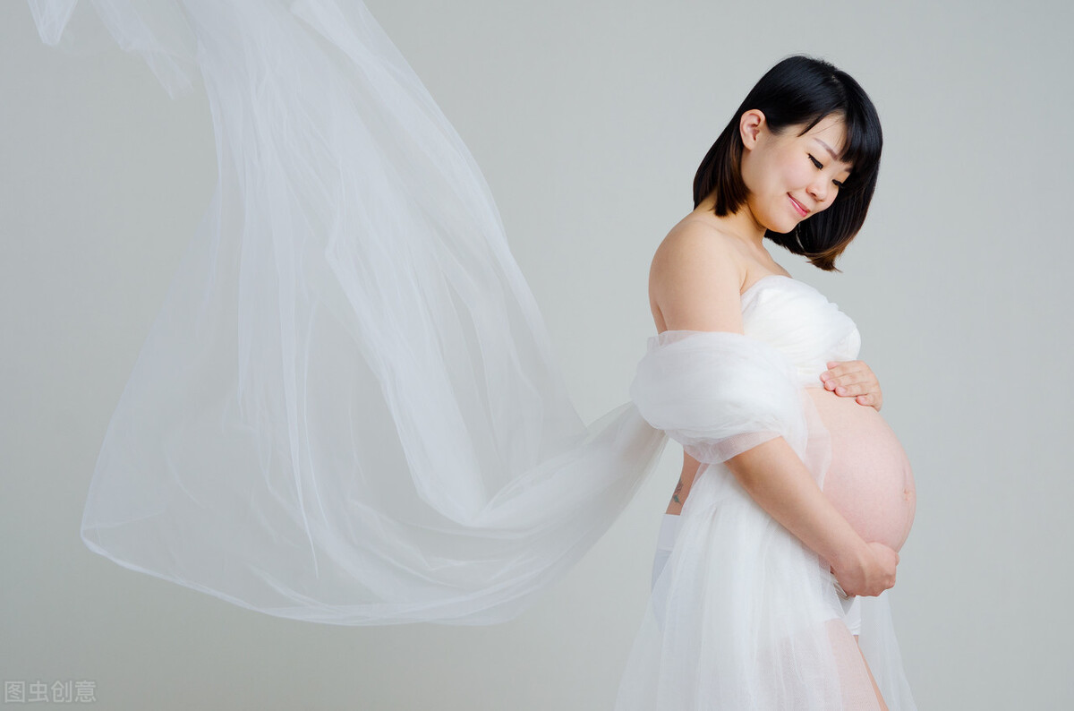 孕8个月的准妈妈需要注意什么？如胎位不正，可采取这种坐姿纠正