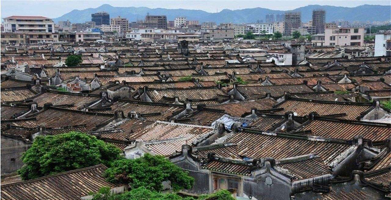 中国人口第一村是哪个村（中国人口最多的村是哪个）