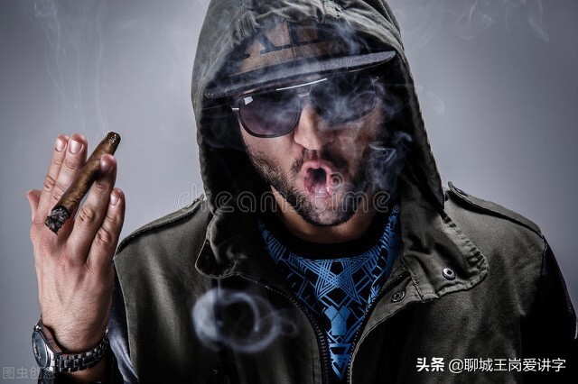 汉字对对碰：“嬲”和“嫐”互为一对，中华文化真有趣