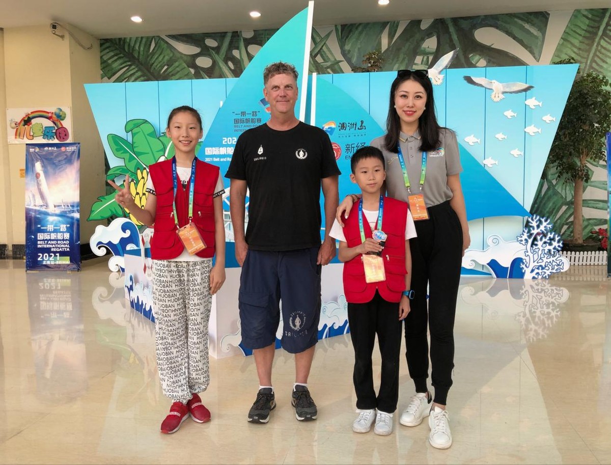 小记者参与“一带一路”国际帆船赛（中国北海站）报道