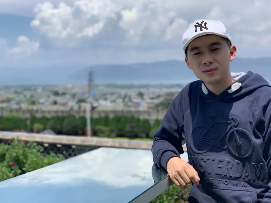 1所大学10000人供职华为，有人弃百万年薪，有人为强国之梦