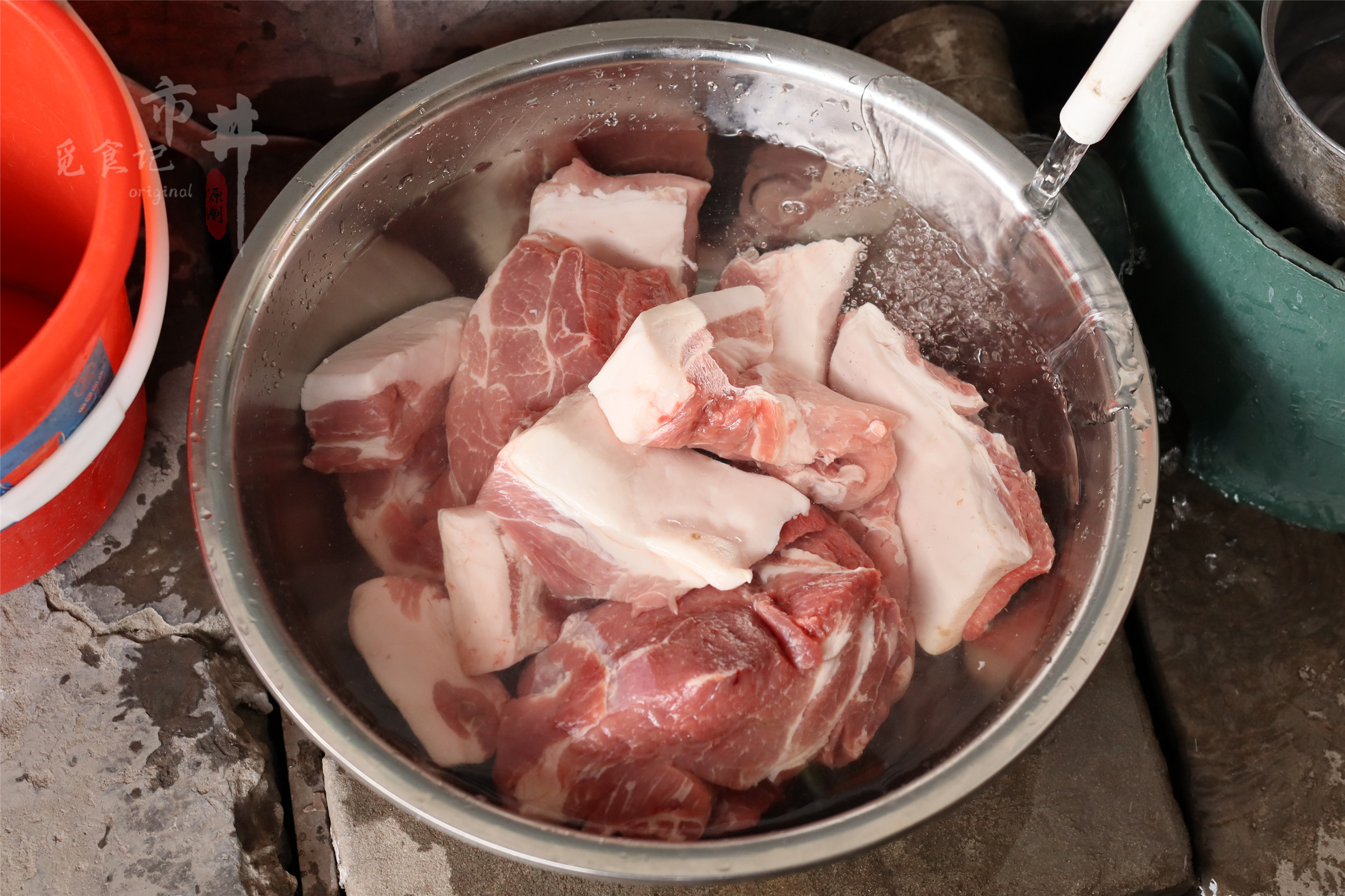 做广式香肠，调味料用“3321”的比例刚好，甜咸可口，味道香