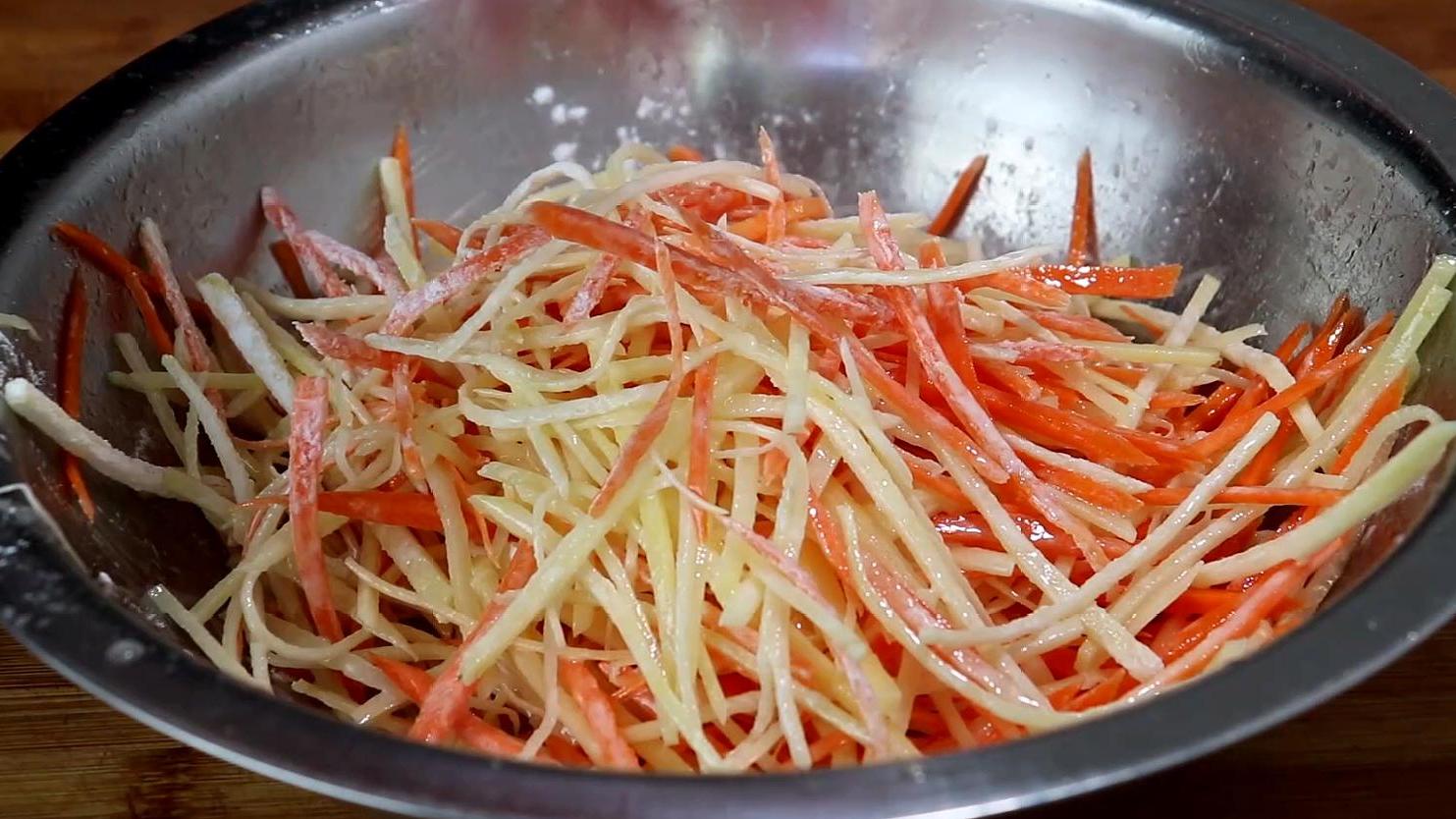 土豆胡萝卜的做法（教你6步做出清淡可口营养丰富）