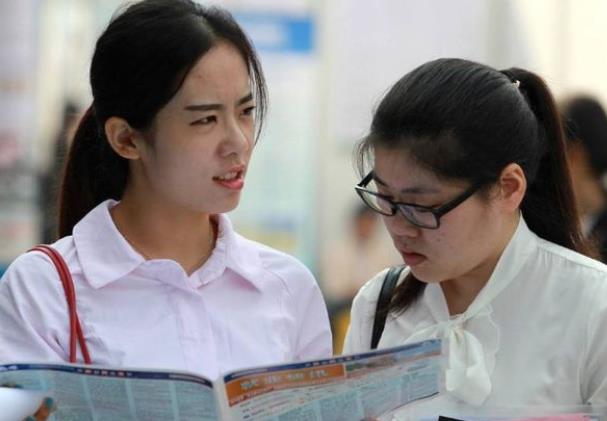 专科生是否算大学生？对于本科生的质疑，教育部给出了答案