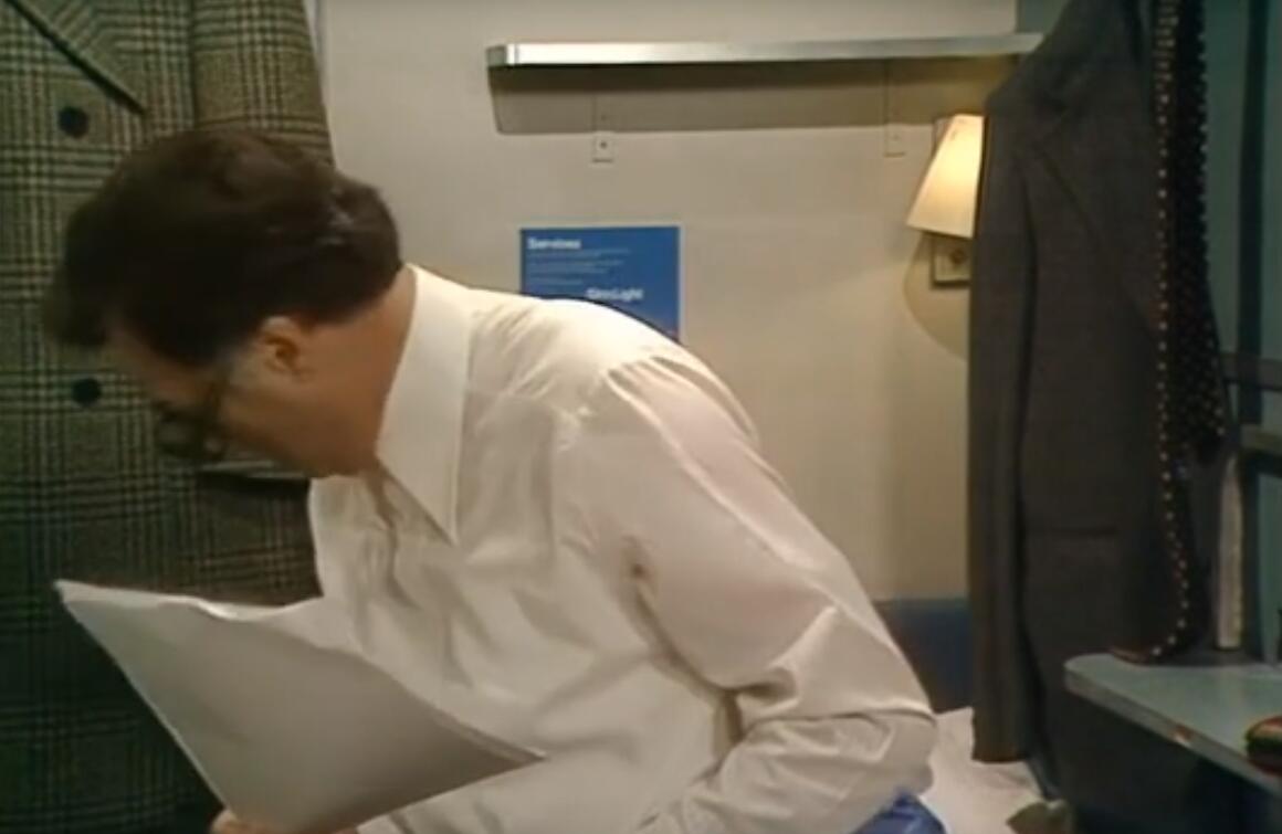 “是的，在阅读时，部长读”爱尔兰“吗？