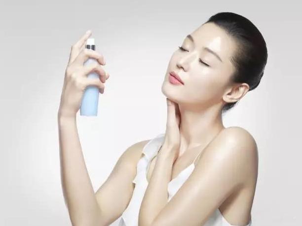 脸上皱纹多不能吃盐吗？提示：若想皱纹少，3种食物少往嘴里送