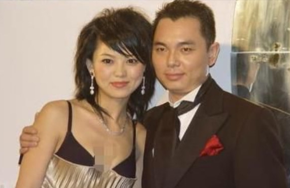 王新军个人资料简介(王新军：有过一次婚姻，2婚娶小7岁秦海璐，44岁生二胎)