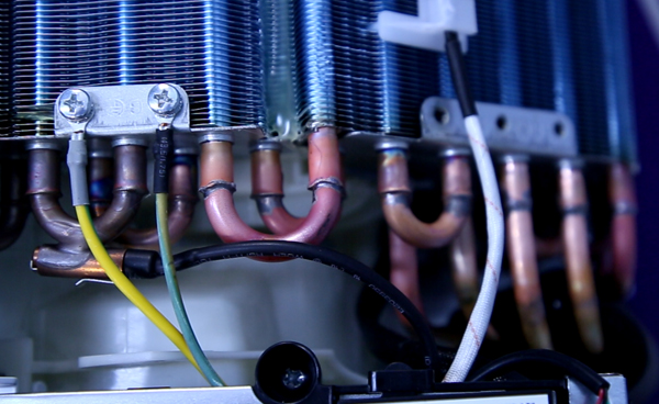 颜值高、性能强，年轻用户的首选——海尔出品小超人挂机空调体验