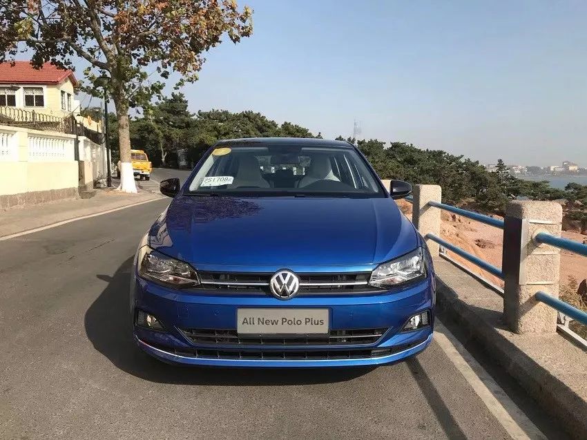 试驾全新一代polo plus，动力、转向、安全是钢炮必备三要素