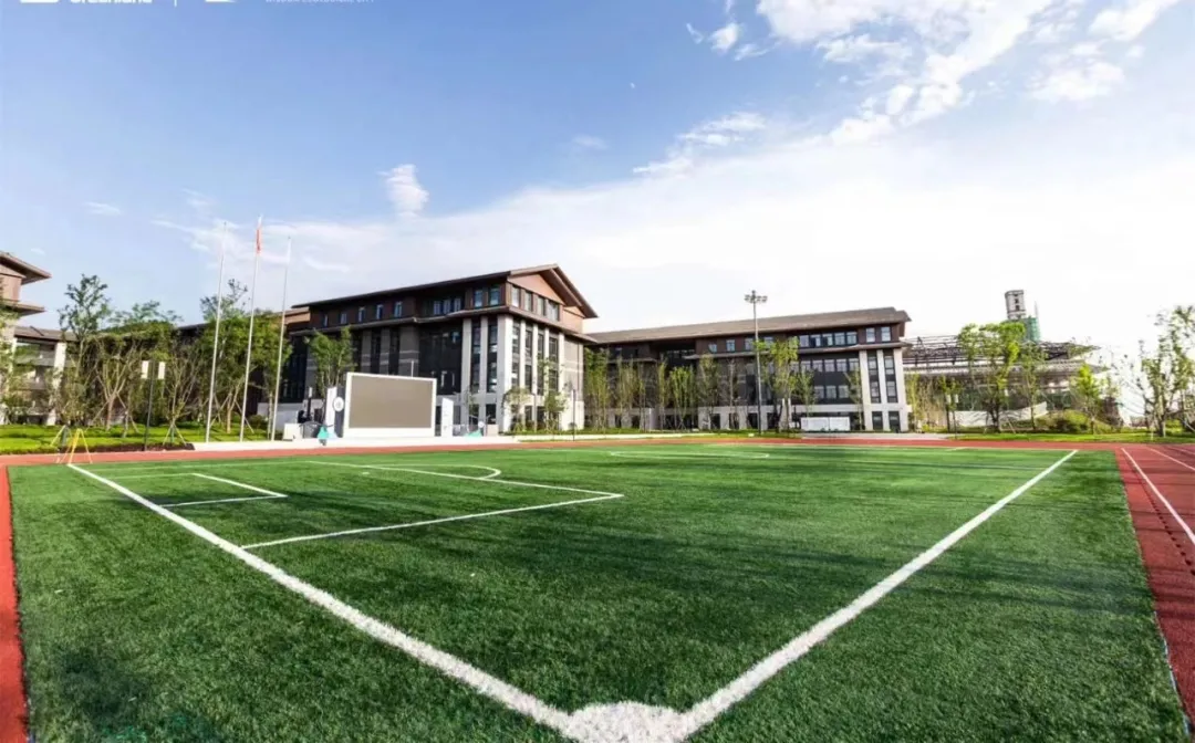 高起点、高水准、高品质！成外德阳校区招聘初高中教师，速来报名