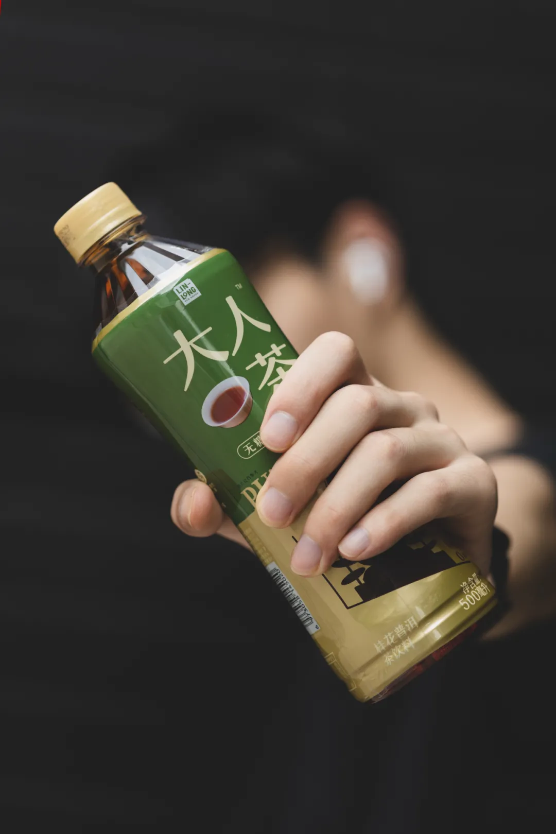 深耕无糖茶品类，麟珑茶室为“大人”做茶