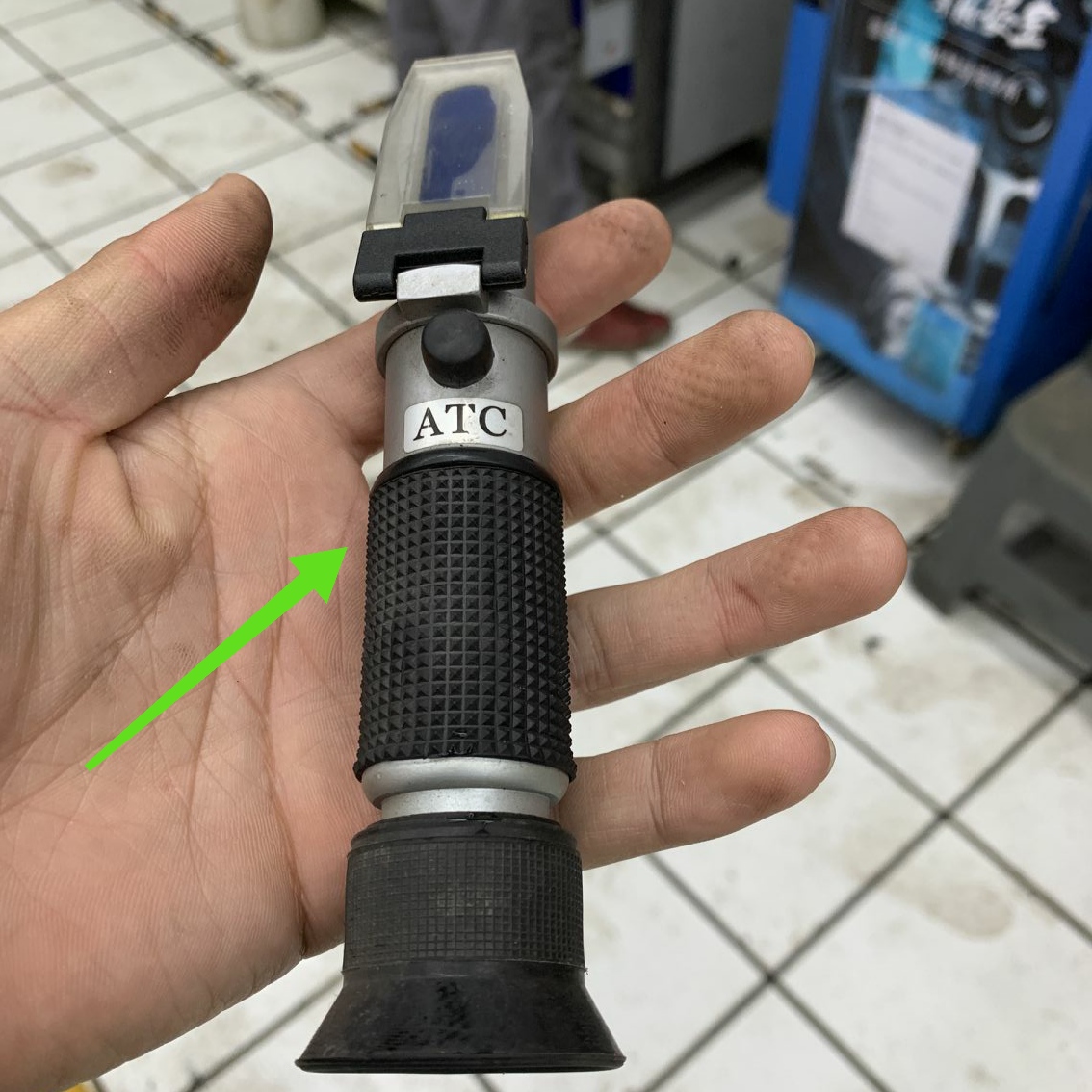 10万公里的起亚检查，压箱底的检测仪都被用到，车主：长见识了