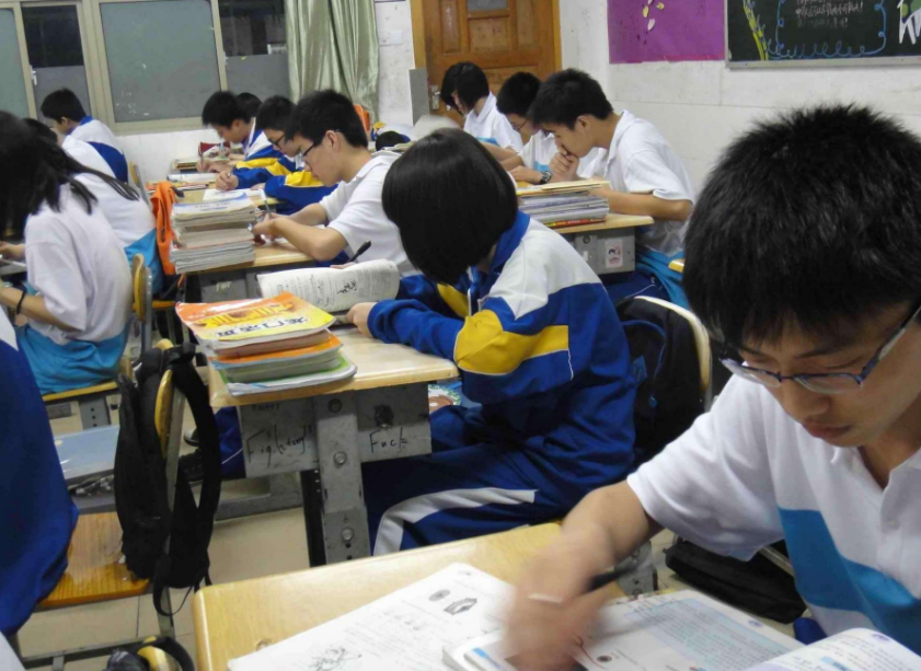 大一挂科和大三挂科有哪些区别？学生别大意，都会有影响