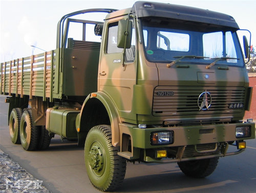 德國奔馳技術,底盤可靠內飾實用,詳解北奔ng80 6x6軍用卡車