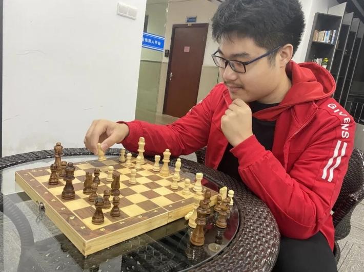 大一参与科研、受到电视台采访！这位“超牛”大学生，现已保研北大！