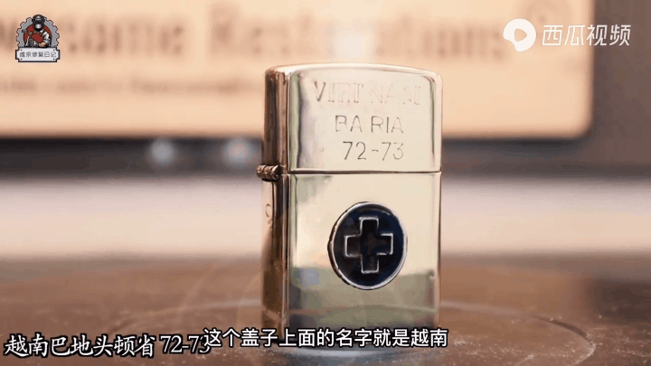 有人从垃圾场捡回一块废铁，竟修复成变形金刚，邻居小孩羡慕哭了