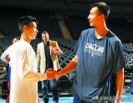 林书豪为什么在nba上立足(同样是黄种人，为什么林书豪能在NBA立足这么久？)