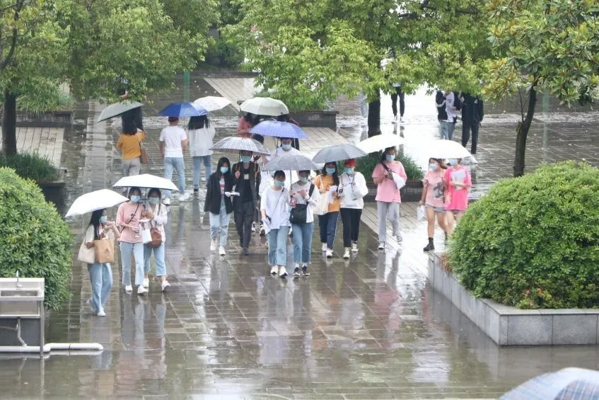 仅次于高考人数，四川20万高三学子在88个考点参加“小高考”