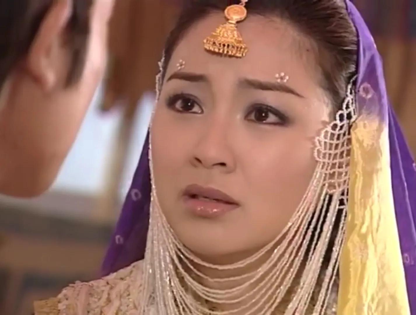 11位"波斯圣女"小昭对比,谁遗传了她娘的绝世美貌,谁像捡来的