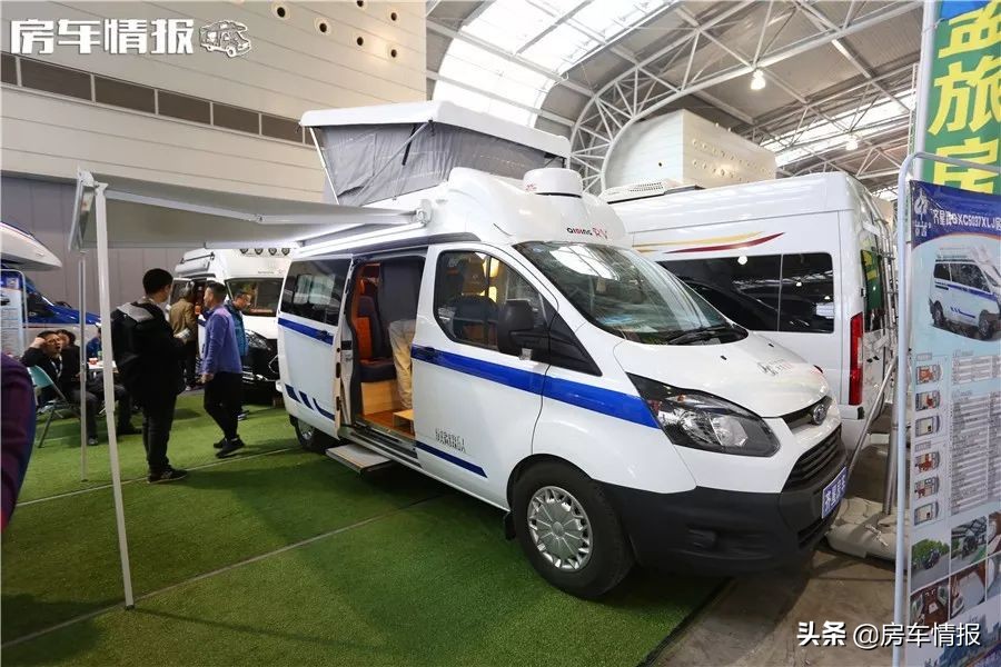 5座6座任选，这款福新全顺房车带loft，售价30多万还是自动挡！