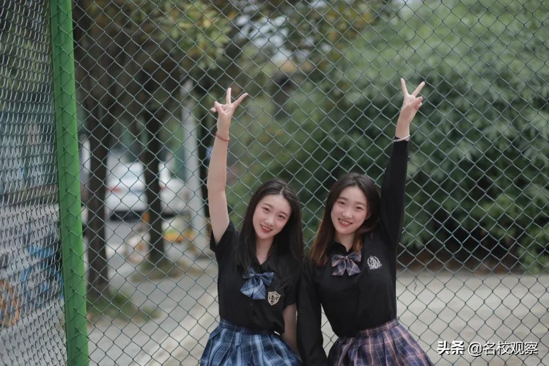 漂亮！双胞胎姐妹花一起考入西华大学，同专业同寝室