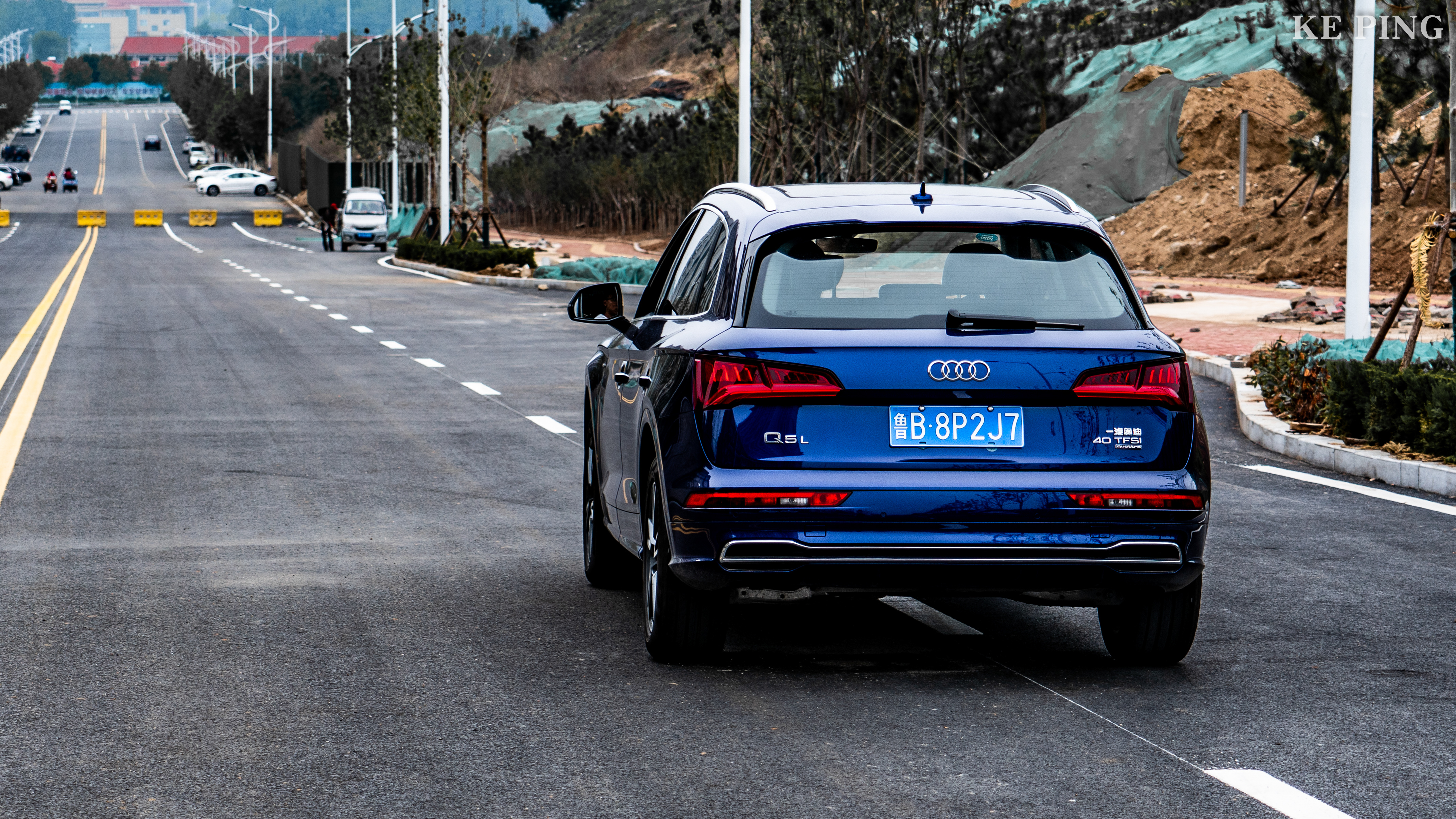 「客评奥迪q5l 40tfsi」简配quattro8at,仅凭这一点逆袭宝马奔驰