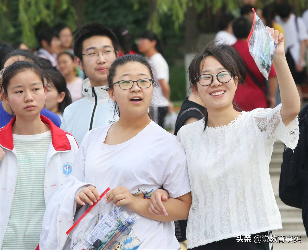 专业怎么选？“进可攻，退可守”的三大文科专业，好就业有前途