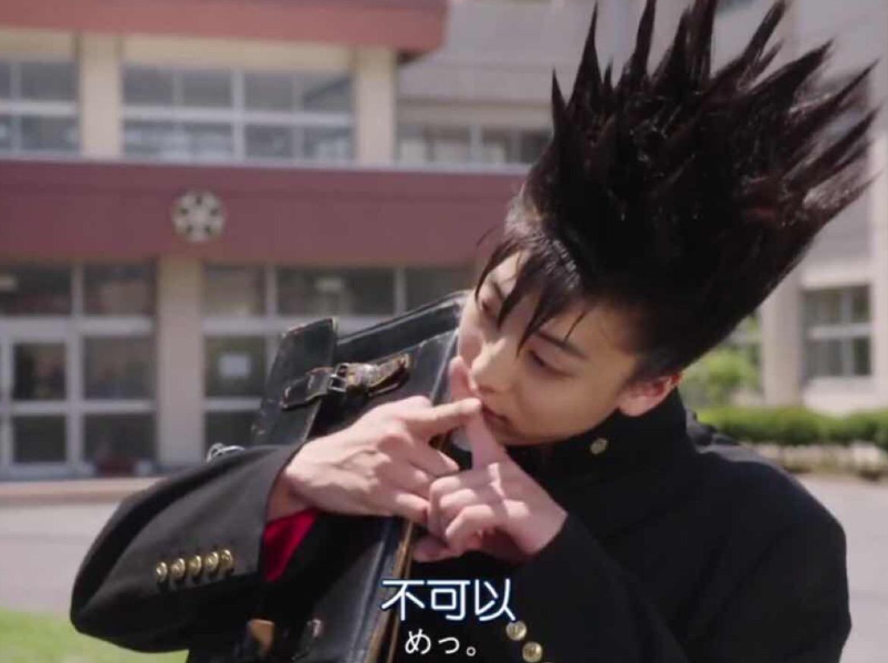 中学生不良发型大全,总有一款是你见过的,德育主任一脸无奈